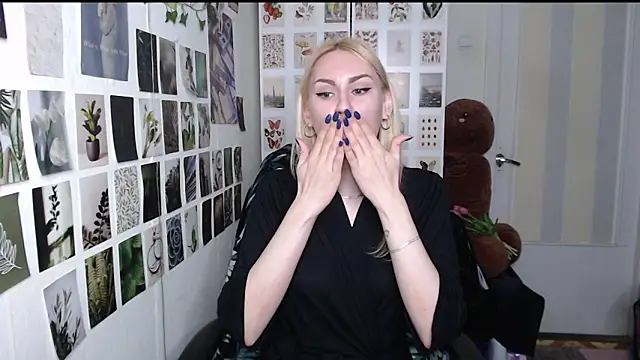 CapriScorpion's room