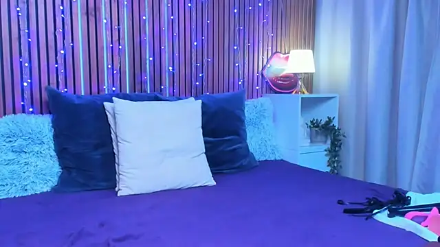 SashaSkyxxx webcam
