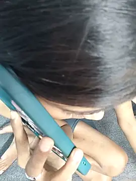 Virgin_Girlss webcam