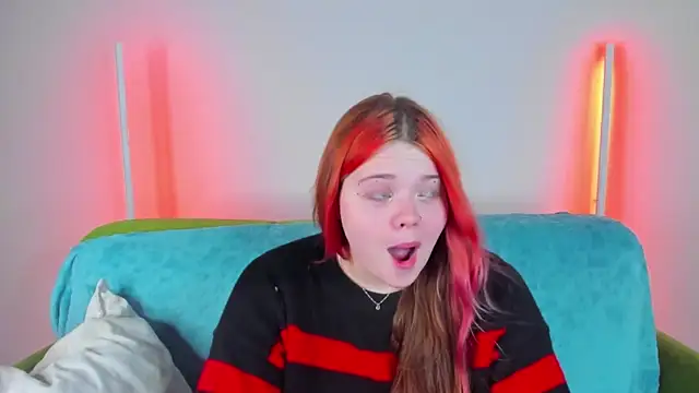 KellyFiery webcam