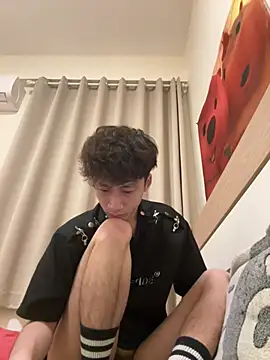 sexyboy-3525 webcam