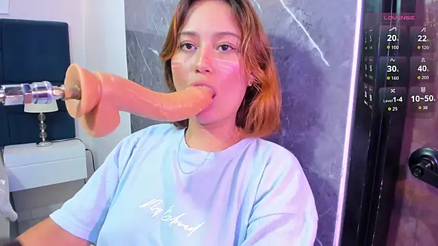 iza_grey webcam