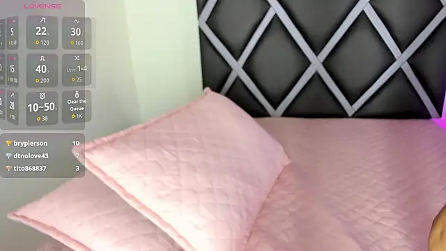 Maddie_01 webcam