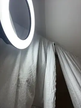 MiaBlonde1 webcam