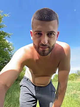 Pablo_Hornyguy95 live cam