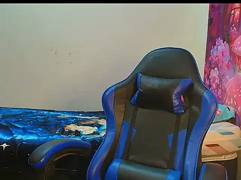Karol_naughty webcam