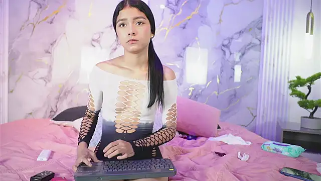 Tiffany_yu webcam