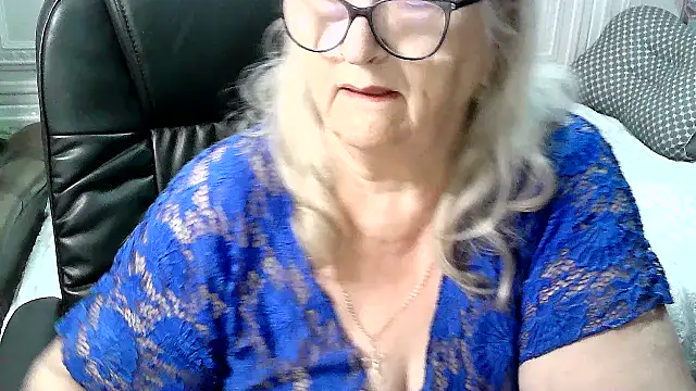 LolkaAlyss webcam