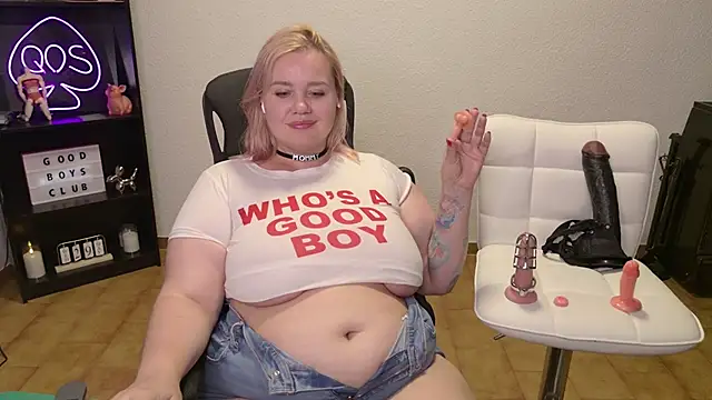 MargotGrey webcam