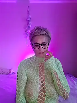 LunaBlaise webcam