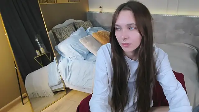 ChloeSunny webcam