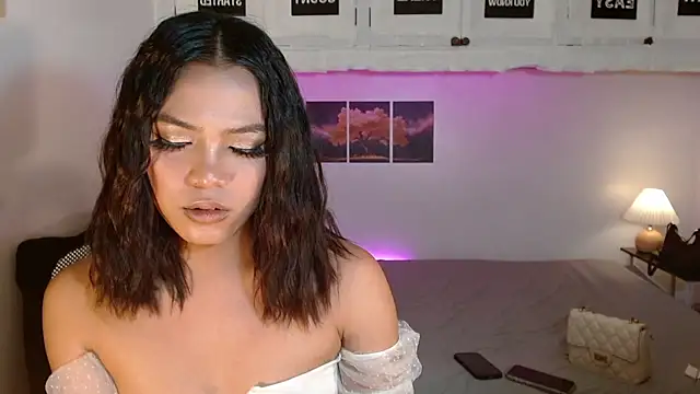MollyButcher webcam