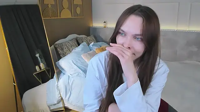 ChloeSunny webcam