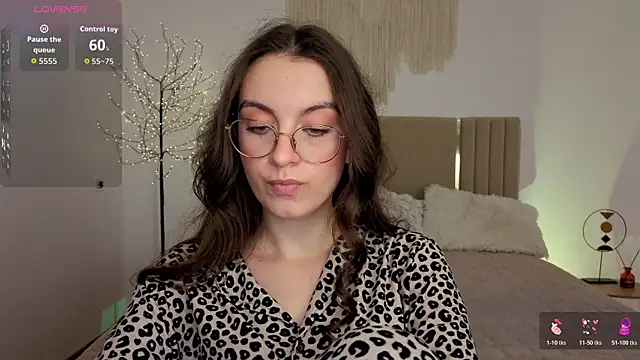Real_cutie1 webcam