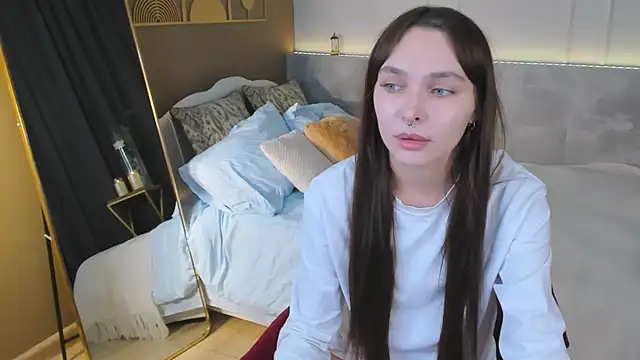 ChloeSunny webcam