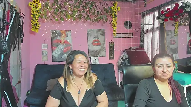 lesbiancuple webcam