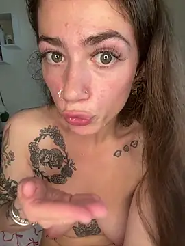 ValenciaTheVixenXX webcam