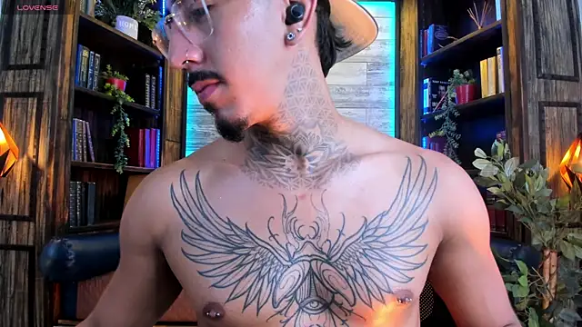 Donovan_Desmond webcam