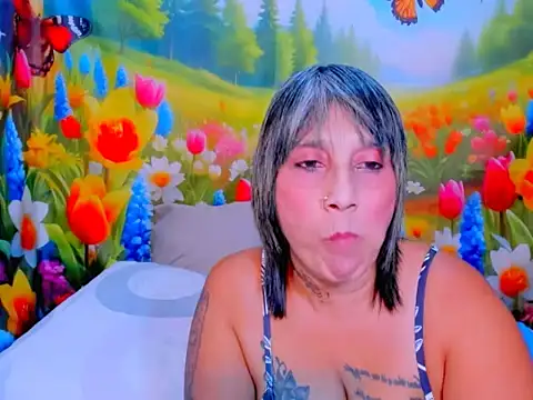 indianroxy webcam