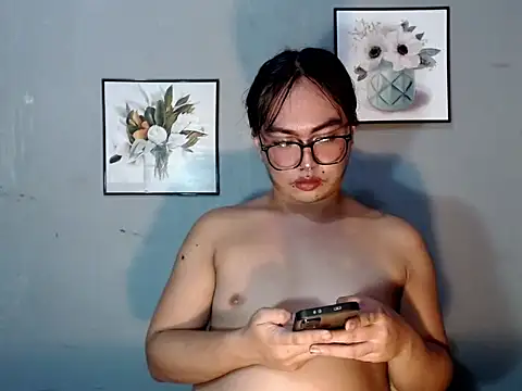 Asianblk_barbiedoll webcam