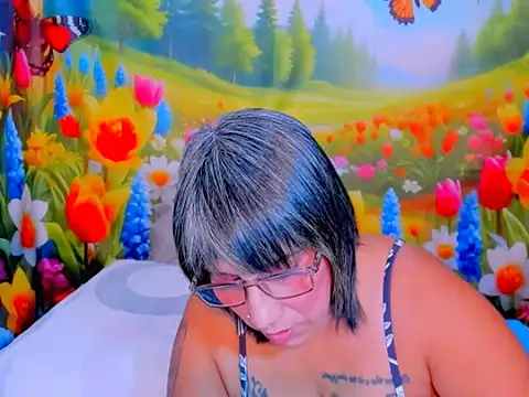 indianroxy webcam