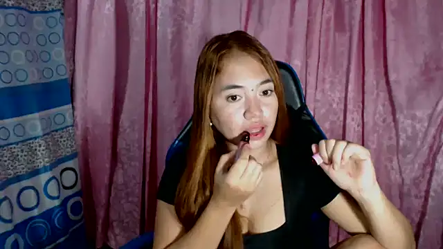 onlymaes_19 webcam