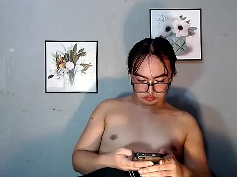 Asianblk_barbiedoll webcam