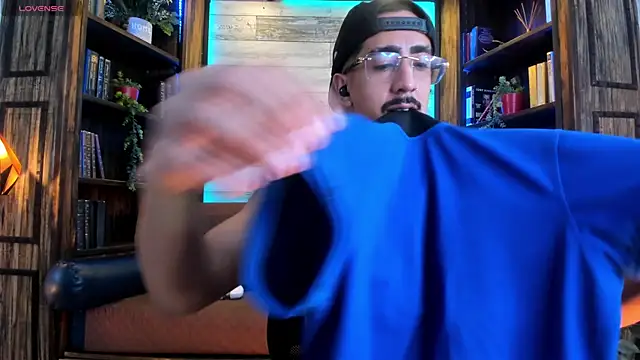 Donovan_Desmond webcam