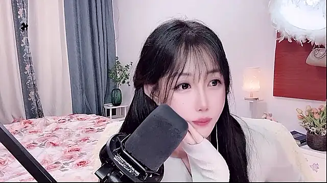 Laura_520 webcam