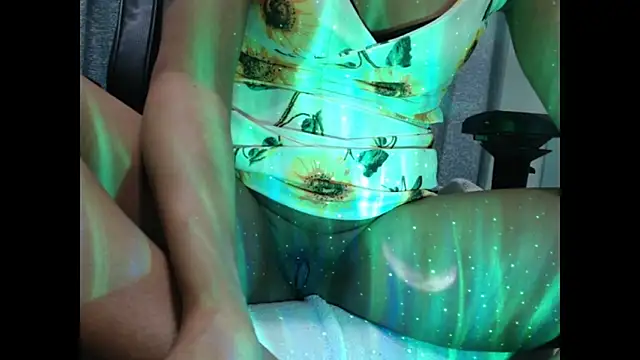 MisRiya21 webcam