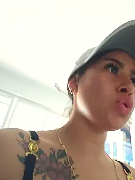 Luisa_Madrid webcam