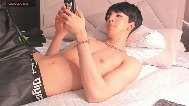 Quma86 - Male webcam sex chat