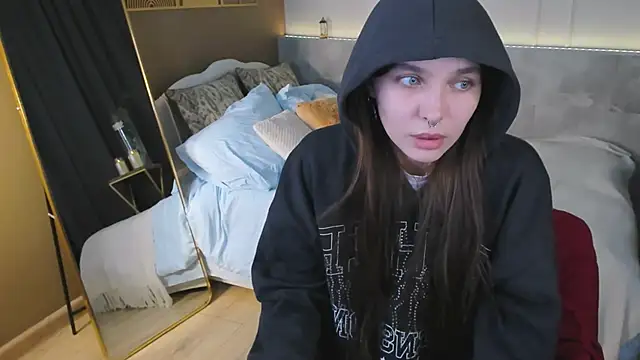 ChloeSunny webcam