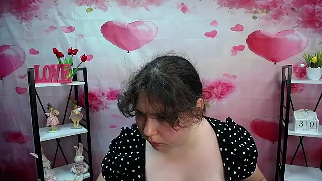 NeonilaLisova webcam