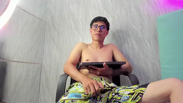 Dylanxscot webcam