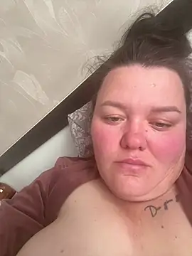 SunnyLeila2101 webcam