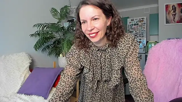 ChristinaGlory webcam