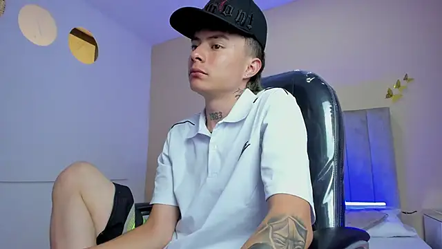 Nascary_Fox webcam