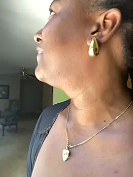 GirthGoddessCoco webcam
