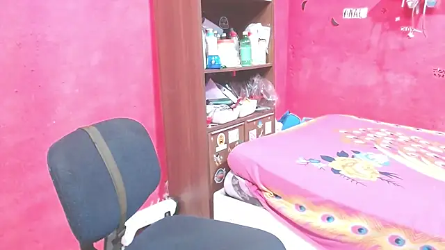 loretybig webcam