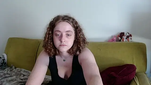 DeliaBlew webcam