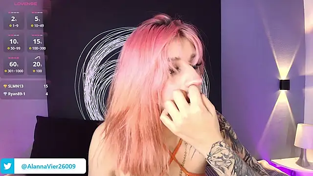 AlannaViera webcam