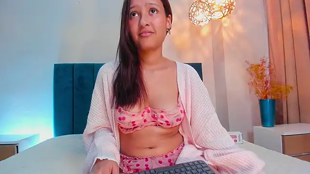 FreyaCameron webcam