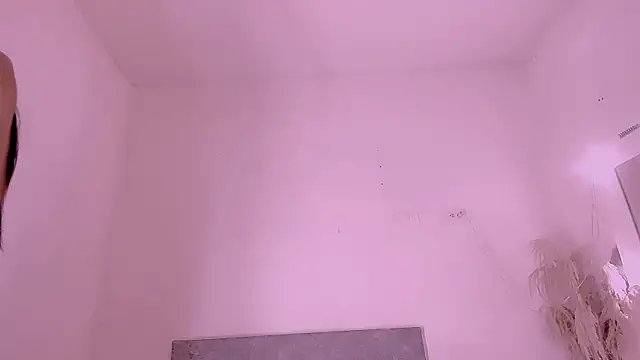 carolinemiller7 webcam