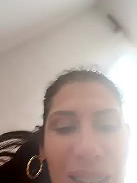 Alysson-- webcam