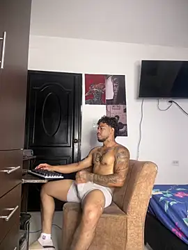 Kenny_romano webcam