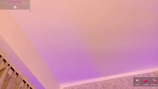 nicolle_pierce webcam