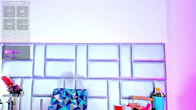 LovelyNickii webcam