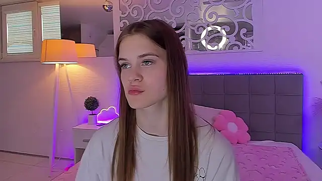 LuisaClover webcam