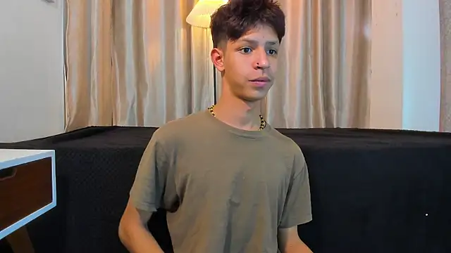 Ethan_qop webcam